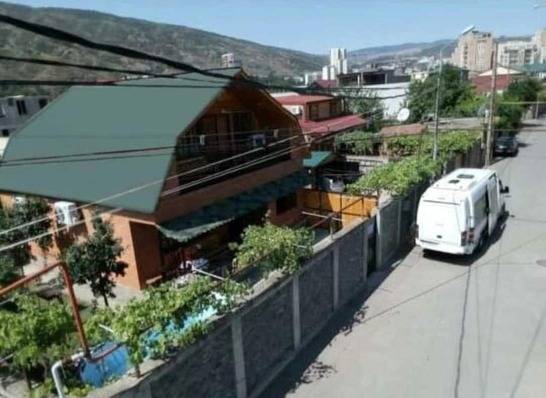 Villa In ティビリシ エクステリア 写真