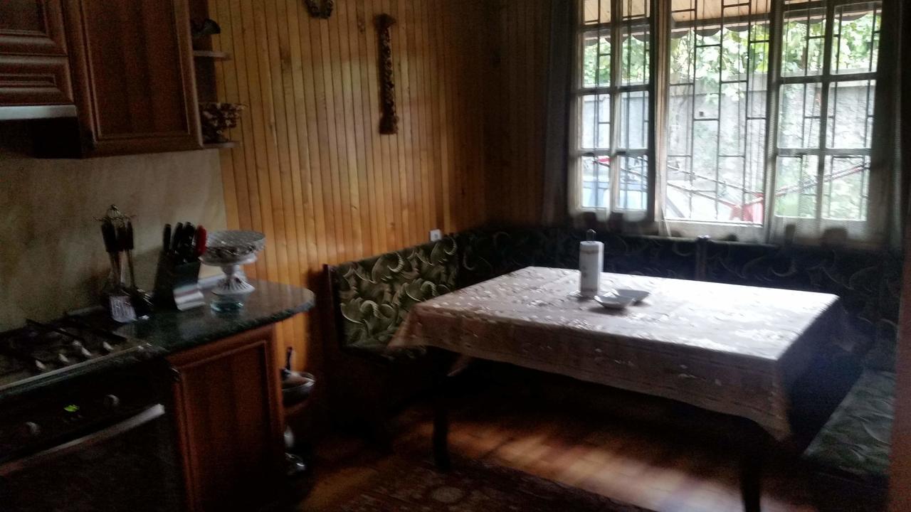 Villa In ティビリシ エクステリア 写真
